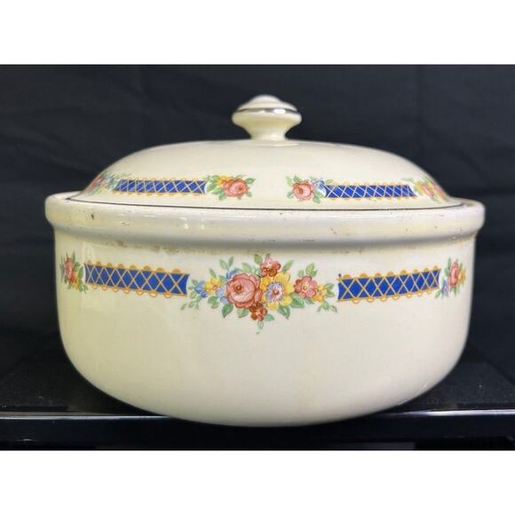 Vintage Hall Blue Bouquet 2 Quart - Picture 1 of 3